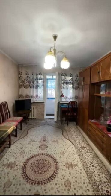 продаю место на рынке: 2 комнаты, 43 м², 104 серия, 3 этаж, Косметический ремонт