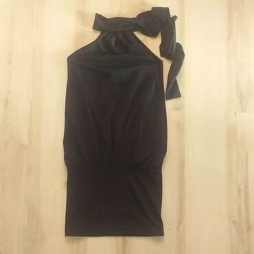 Haljine: Haljine S
500-800din
rasprodaja 🛍️ — 2