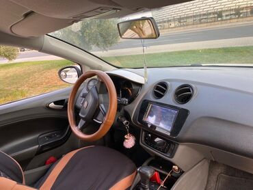 Seat: Seat Ibiza: 1.6 l | 2011 il 245000 km Hetçbek — 4