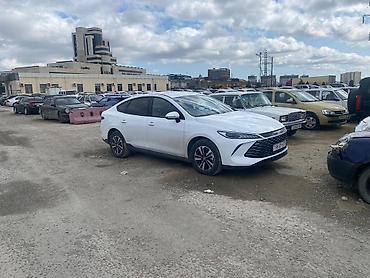 byd satisi: Təcili satıram.idel maşındır.taksi buraxılış kartı var, lakin taksidə — 3