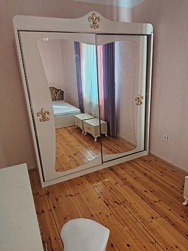 İşlənmiş, 2 qapılı, Güzgülü, Ağ, Taxta, Kupe, Düz dolab