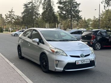 купить машину хендай солярис: Toyota Prius: 2013 г., 1.8 л, Вариатор, Гибрид, Седан
