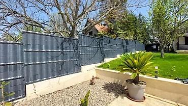 Proizvodi od rolovanog metala, metalni kanali: 🌿 TRAKA REBRASTA 50m x 4,7cm Za panelne ograde 3D 📍 Fence System doo — 4