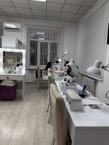 Салоны красоты: СРОЧНО ‼️ продаю студию красоты в центре Бишкека НЕ ПОМЕЩЕНИЕ а — 11