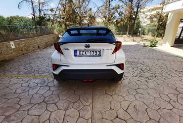 Toyota: Toyota CH-R: 1.8 l. | 2021 έ. SUV/4x4 — 2