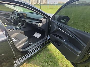 Toyota: Toyota Camry: 2025 г., 2 л, Типтроник, Гибрид, Седан — 10