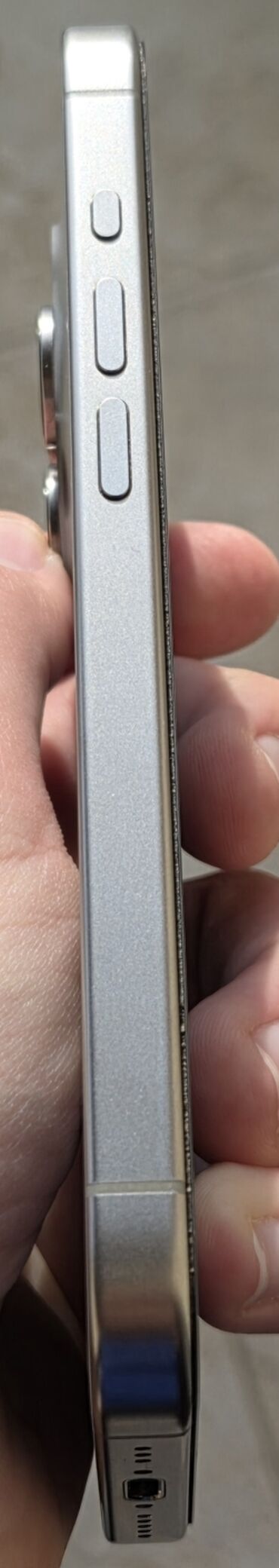 Apple iPhone: IPhone 15 Pro, 256 GB, Natural Titanium, Face ID — 10