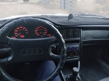 портер 1 сатып алам: Audi 80: 1987 г., 1.8 л, Механика, Бензин, Седан