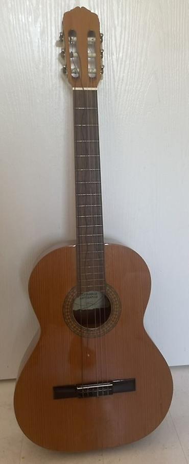 Klasična gitara – Guitarras Artesanas (Ruiz de Jiménez, Španija) -