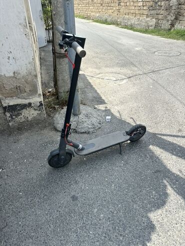 Giroskuterlər: Elektrik samokat 10", 251 - 350 Vt, 26 - 35 km/s, Ünvandan götürmə