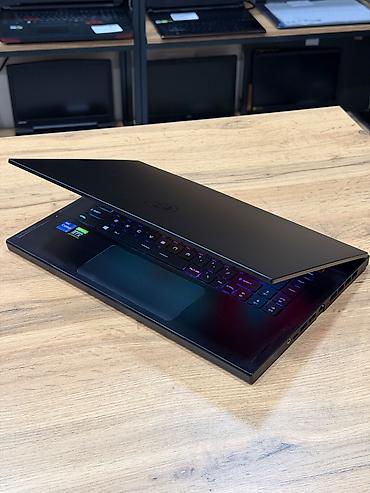 Ноутбуки MSI: 🔥 Классический игровой ноутбук для работы и игр MSI CREATOR 15 🧠 — 3