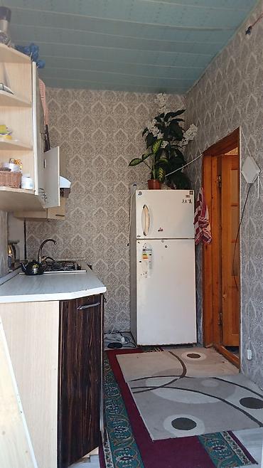 Həyət evi alıram: 2 mərtəbəli həyət evi - Plan: 1-ci mərtəbədə giriş-holl, mətbəx — 2