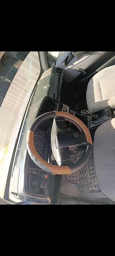 Продажа авто: Volkswagen Passat: 1988 г., 1.8 л, Механика, Бензин — 4