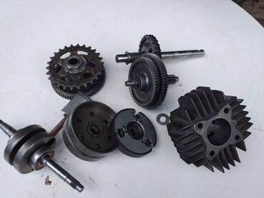 Ostali motocikli i skuteri: Delovi tomos automatik a 3 ispravni na lalafo.rs — 18 Ostali motocikli i skuteri: Delovi tomos automatik a 3 ispravni — 18