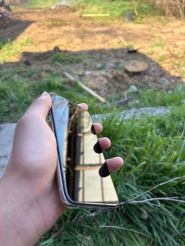 Apple iPhone: IPhone Xs, Б/у, 256 ГБ, Белый, Чехол, 78 % — 1