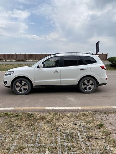 Hyundai: Hyundai Santa Fe: 2.4 l | 2012 il Krossover — 5