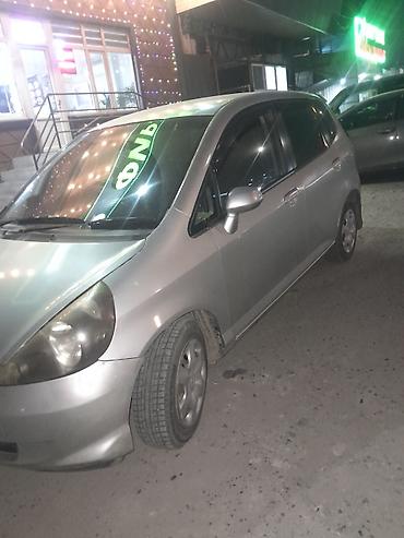 рассмотрим варианты: Honda Fit: 2003 г., Автомат, Бензин, Хэтчбэк — 2