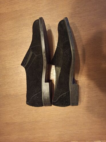 vuneni dzemperi muski: Skoro nove plitke cipele br41, mada mislim da odgovaraju broju 42