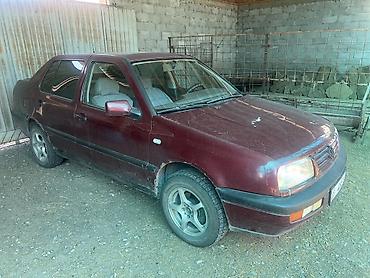 1 nz: Volkswagen Vento: 1996 г., Механика, Бензин, Седан — 4