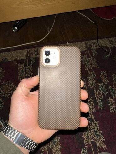 Apple iPhone: IPhone 12, Б/у, 64 ГБ, Белый, Кабель, Зарядное устройство, Защитное стекло, 76 % — 10