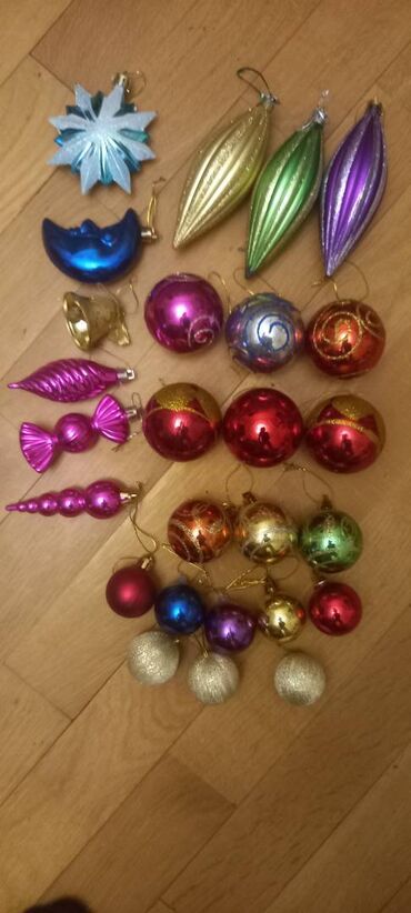 Yeni il oyuncaqları və bəzəkləri: Şam ağacının aksesuarları əla vəziyyətdədir təzədi şəkildə olanlardı — 1