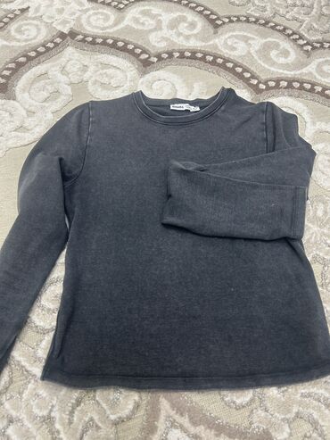 Futbolka və maykalar: Her biri demek olar yeni kimidir,cunki 2-3defe geyinilib baxan — 17