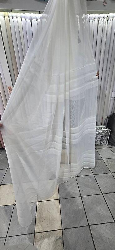 Zavese i draperije: Poluprozirne zavese – bela i krem varijanta, sa tkanoj prugom/dekorom — 47