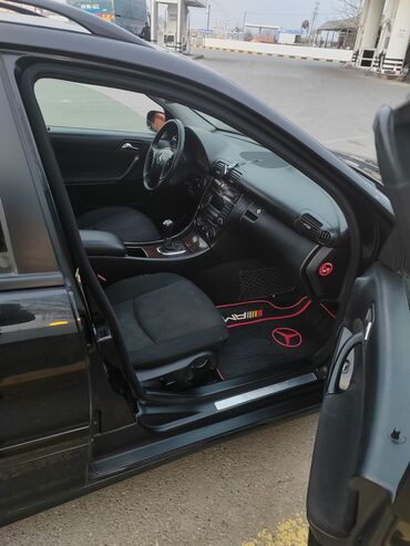 Mercedes-Benz: Mercedes-Benz C-Class: 2.2 l | 2005 il Universal — 12