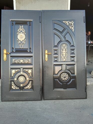 Giriş qapıları: Yeni Giriş qapısı Zamok və çərçivə ilə, Zəmanətli, Ödənişli quraşdırma, Ödənişli çatdırılma, Rayonlara çatdırılma — 4