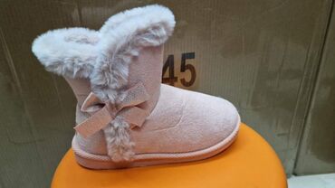 zara jakne devojcice: Ugg boots, UGG, Size - 36