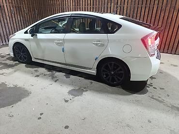 Toyota: Toyota Prius: 2011 г., Гибрид at lalafo.kg — 4 Toyota: Toyota Prius: 2011 г., Гибрид — 4