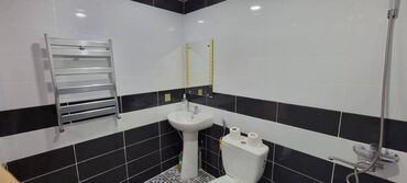 Uzunmüddətli kirayə mənzillər: Elimlər metrosunun çıxısında 17 mertebeli binanın 17-ci mərtəbəsində — 9