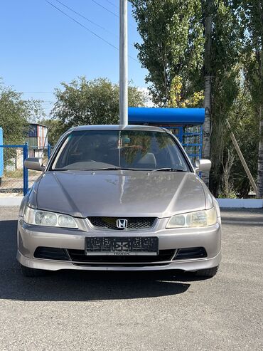 телескопический погрузчик: Honda Accord: 2001 г., 1.8 л, Автомат, Бензин, Седан