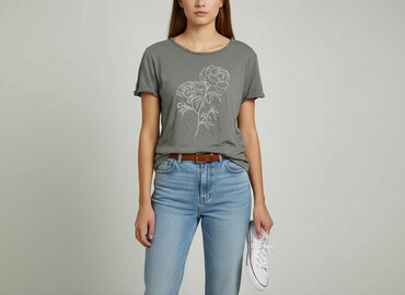 koszulka wersow: Sinsay, T-shirt damski, rozmiar L w lalafo.pl koszulka wersow: Sinsay, T-shirt damski, rozmiar L