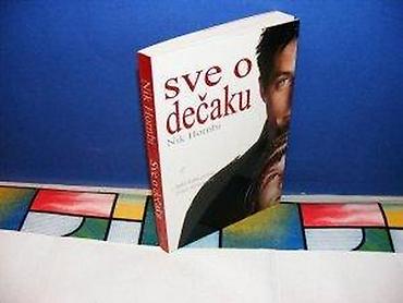hoverboard cena: SVE O DEČAKU Nik Hornbi alnari book 2001 stanje vrlo dobro — 1