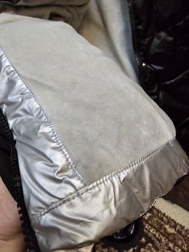 Верхняя одежда: Продаю верхнюю одежду на девочку от 7-9 лет одежда новая или в — 29