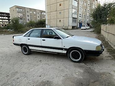 124 е: Audi 100: 1989 г., 2 л, Механика, Бензин, Седан — 1