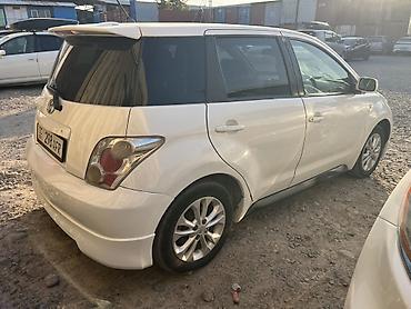 обмен автомобил: Toyota Ist: 2003 г., 1.5 л, Автомат, Бензин, Хэтчбэк — 4