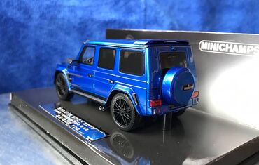 Avtomobil modelləri: Коллекционная модель Brabus 900 based on Mercedes-Benz G65 dark blue — 15