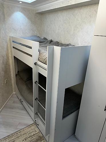 İkimərtəbəli uşaq çarpayıları: Oğlan və qız üçün, Yeni, Çarpayı, Matras ilə, Siyirməli — 4