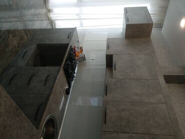 pekin: Yeni istifadə olunmayan künc metbex mebel satilir . Bişirmə panel
