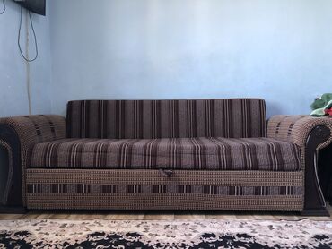 2 местный диван: Диван-кровать, цвет - Коричневый, Б/у