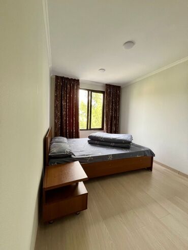 Продажа домов: Коттедж, 220 м², 9 комнат, Собственник — 12