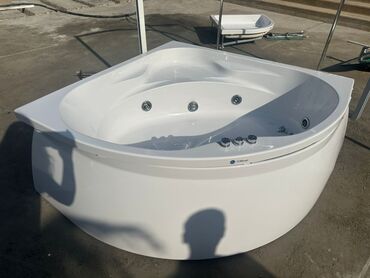 Duş kabinaları, arakəsmələr: Üstü qapalı kabina, Künc üçün — 9