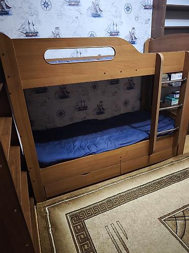 этажный крават: Двухъярусная кровать из массива/ЛДСП в теплой древесной расцветке — 5