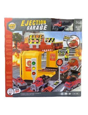 Игрушки: Паркинг с машинками Ejection garage. В комплекте пожарная машина