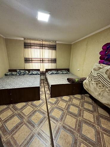 Продажа коттеджей и домов: Продаётся дом в «золотом квадрате» Чолпон-Аты. Вторая линия от трассы — 15