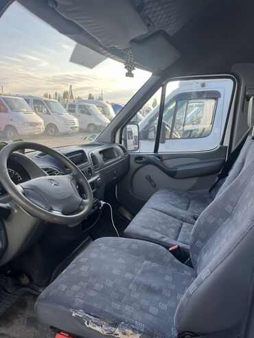 hyundai коммерческие автомобили: Mercedes-Benz Sprinter: 2003 г., 2.2 л, Механика, Дизель, Бус