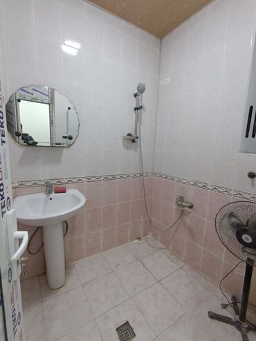 Həyət evləri və villaların satışı: Binəqədi qəs. 4 otaqlı, 200 kv. m, Kredit yoxdur, Yeni təmirli -da lalafo.az — 4 Həyət evləri və villaların satışı: Binəqədi qəs. 4 otaqlı, 200 kv. m, Kredit yoxdur, Yeni təmirli — 4