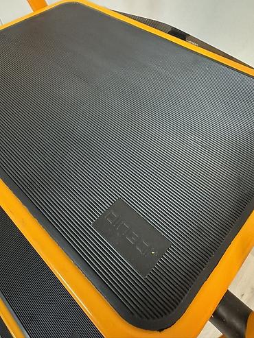 Складные стремянки-лестницы: Складная стремянка DINGO, 3 ступени оригинал Основные - Количество — 6